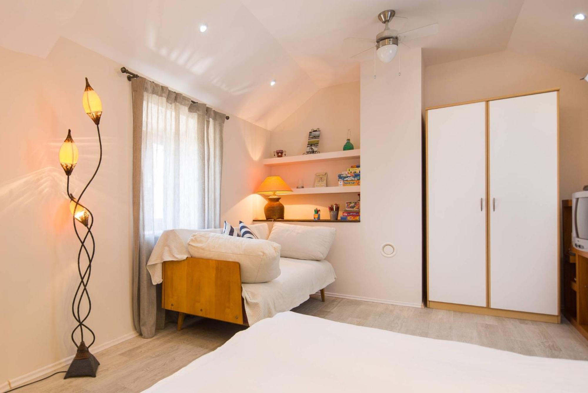 Holiday Home Pitve Ferienhaus Pitve